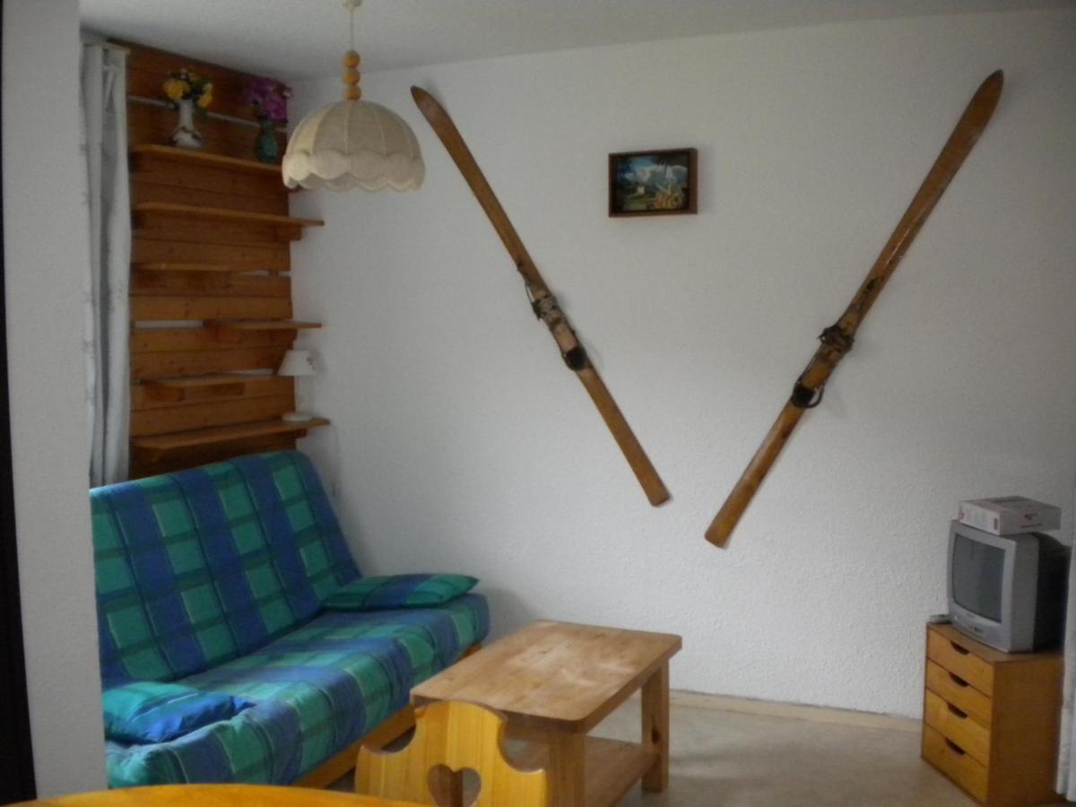 Mercier Lanslevillard Room photo